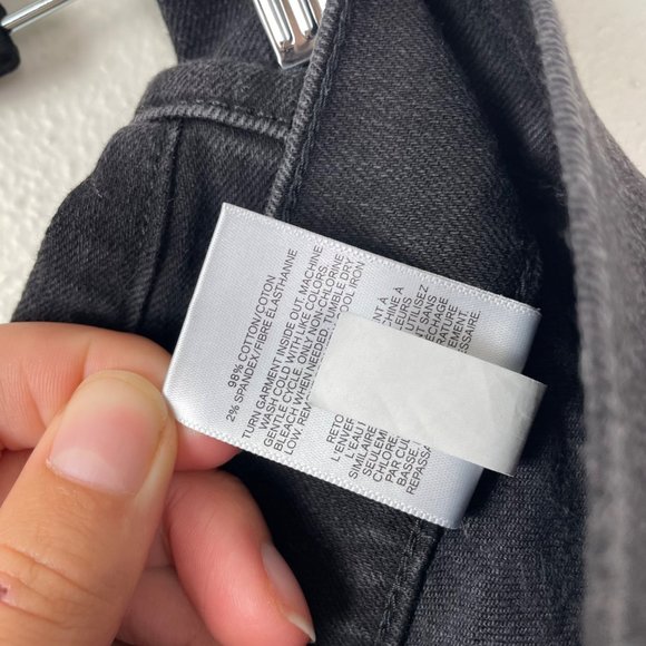 Express Woman's Sz 2 Shortie High Rise Exposed Button Fly High Rise Denim Shorts - Picture 6 of 8